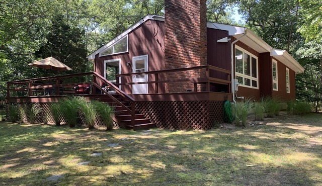 It is time to think about summer! Lovely secluded 3 bedroom home in the Springs