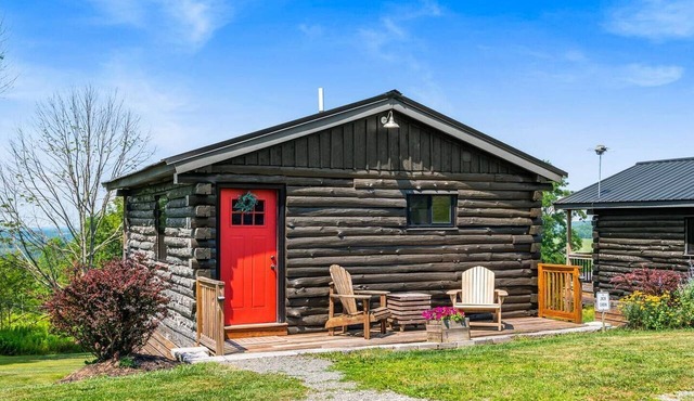 Jack Cabin - Views, Hot Tub, Fire Pit & Outdoors!