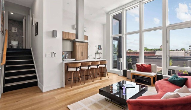 Jefferson Heights by Rove Travel | Skyline Duplex