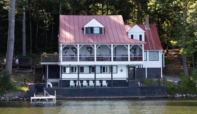July 7 to 14 Available: Big Porches w/Scenic Views, Kayaks & Room to Gather