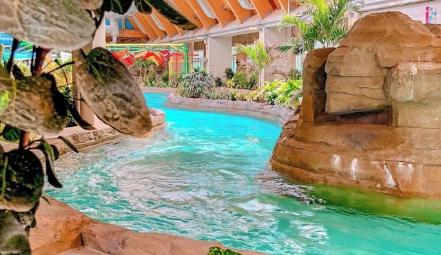 Junior King Ste at The Kartrite Resort and Indoor Waterpark
