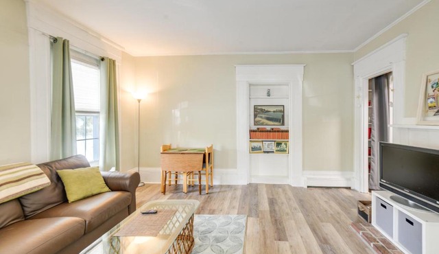 Kennebunk Apartment w/Local Beach Access!