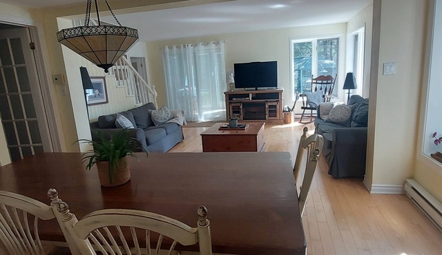 La Maison Hacquard (4BR) - 35 min from Mont-Tremblant, Perfect for Families