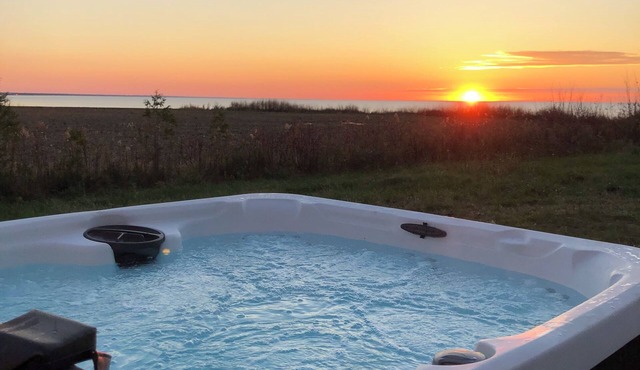 Lake Front Cottage Grand Bend in Bluewater