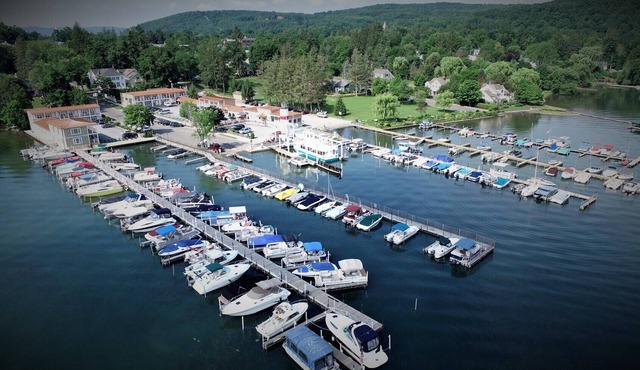 Lake Front Hotel