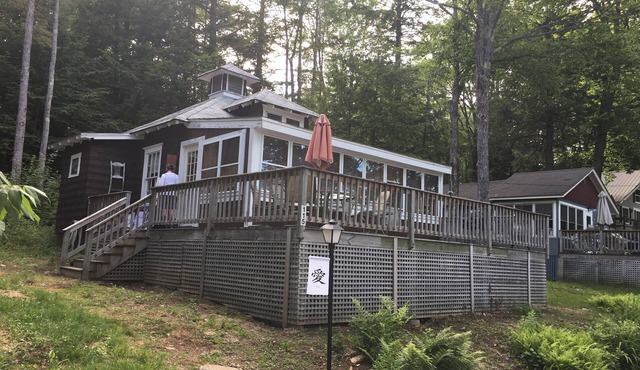 Lake House - 100 Feet from the Water