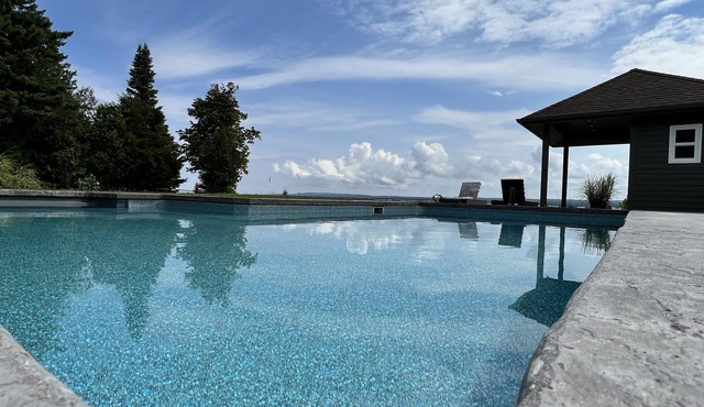 Lake House/on Balmy Beach!