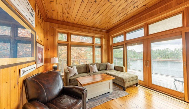 Lake Rosseau Island Cottage Rental