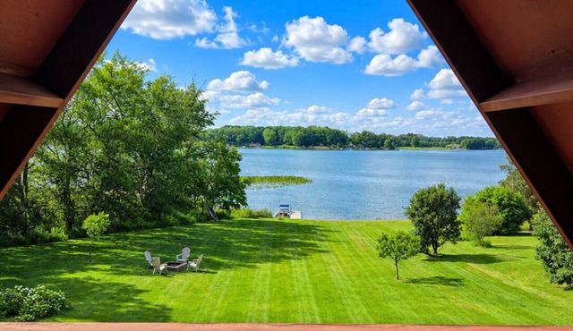 Lakefront A-Frame with Kayaks, Firepit & Theater Movie Room in Ceresco