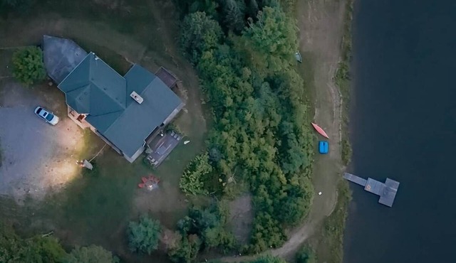 Lakefront PrivateEstate for 15 | Kayaks + Bon Echo in Central Frontenac