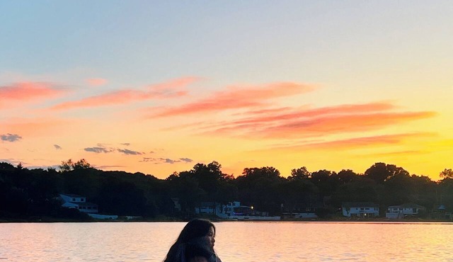 Lakefront Retreat-Private Dock, Kayaks & Fire Pit -Perfect for Families & Groups