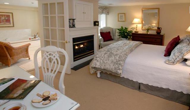 Lambertville House