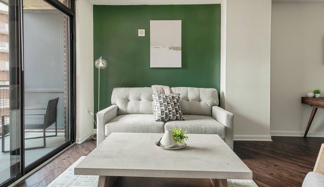 Landing | Beautiful 1BD, Gym, Courtyard