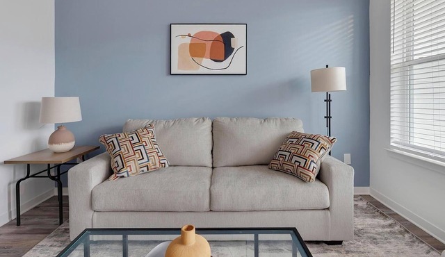 Landing | Beautiful 1BD, Clubhouse in Memphis