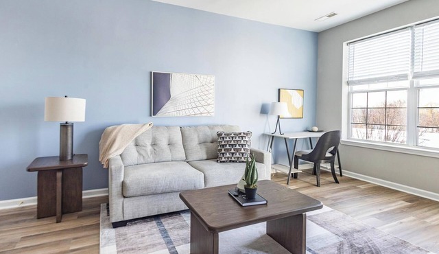 Landing | Beautiful 1BD, Gym, Game Room