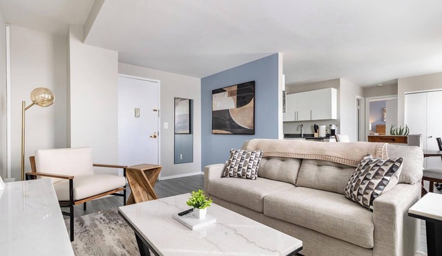 Landing | Beautiful 1BD, Gym
