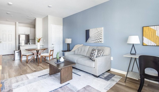 Landing | Chic 2BD, Gym, Clubhouse