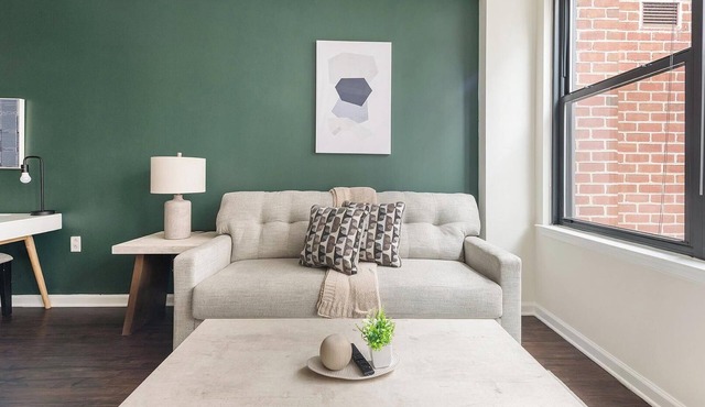 Landing | Modern 1BD, Gym, Courtyard