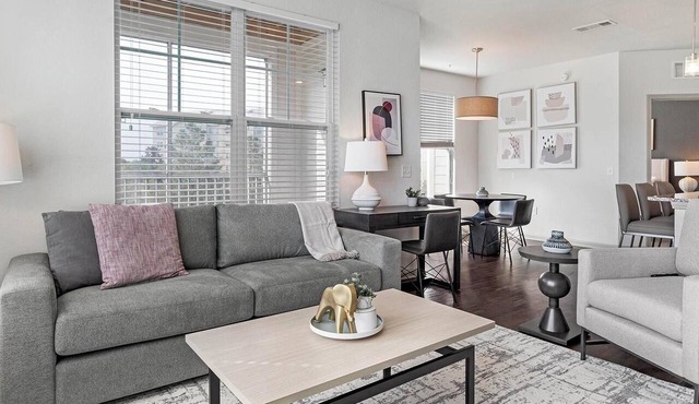 Landing | Modern 1BD in Steelpointe Harbor