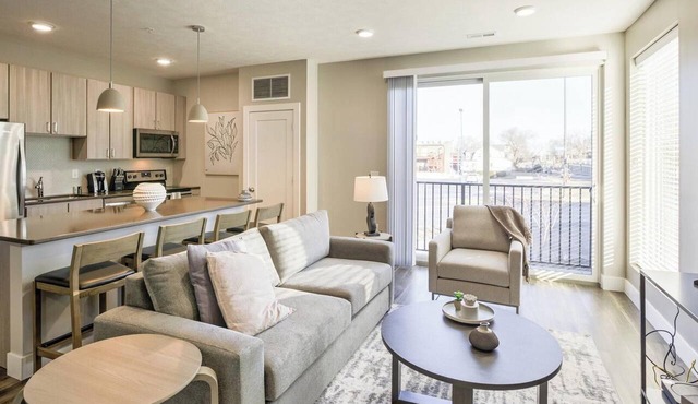 Landing | Spectacular 1BD in Steelpointe Harbor