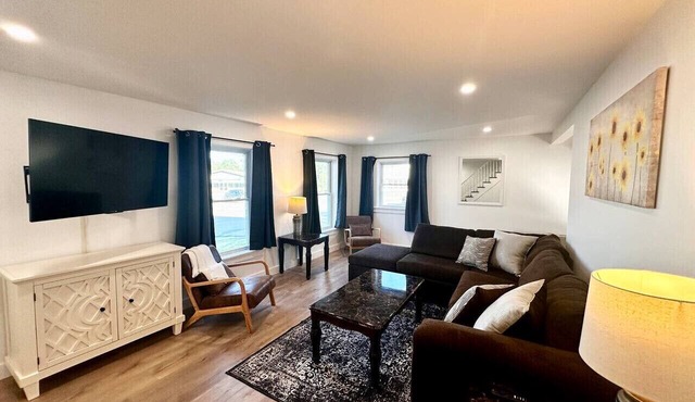 Ledge|Downtown Apartment in Dover-Foxcroft