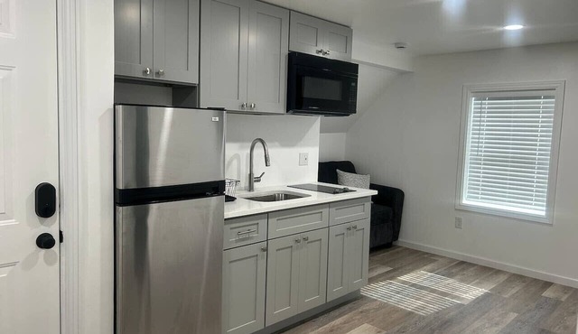 Loft Apartment by the River Fort Edward (A)