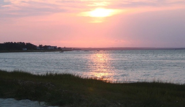 Lovely tidal marsh views with short walk to secluded sandy beach