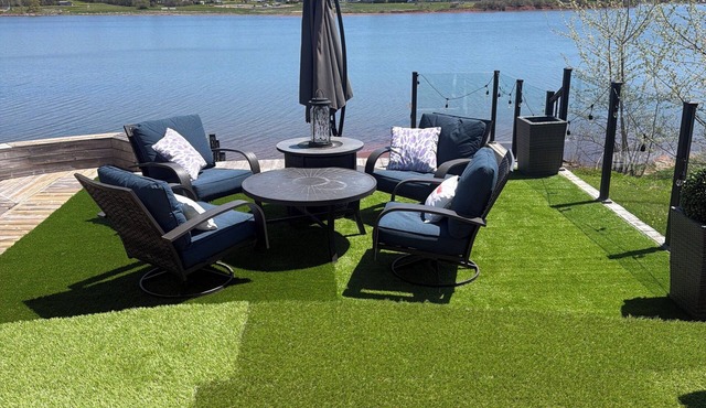 Luxury Beachfront Private Beach Sleeps 10 Kayak paddle Boat in Charlottetown