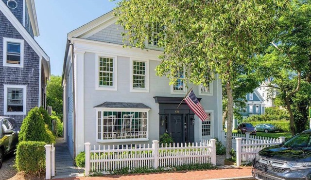 Luxury Gallery District home steps from beach with chef’s kitchen & gardens