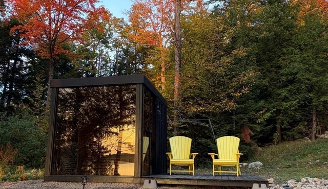 Luxury Lakefront Cottage | Hot Tub, Sauna & Private Beach | Sleeps 12
