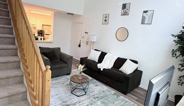Luxury Loft Pool Gym Free Parking Near Yale