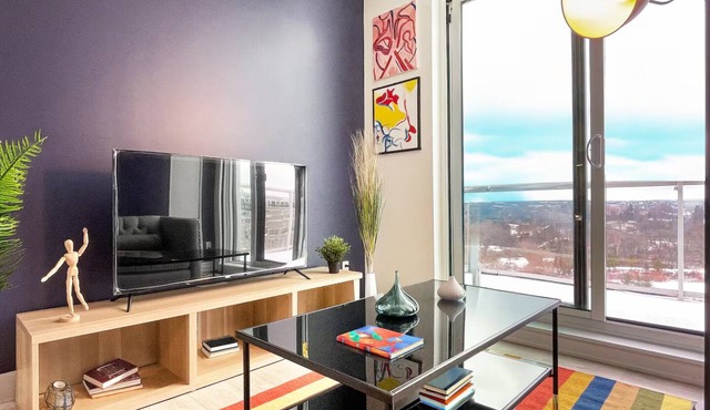 Luxury Penthouse in Downtown Markham