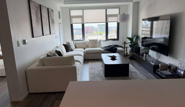 Luxury South End Condo · Pool, Sky Deck & Fitness Center · World Cup 2026