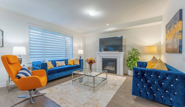 Luxury & Spacious 4BR ~ Stoney Creek ~ Hamilton
