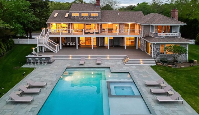 Luxury Villa in Southampton