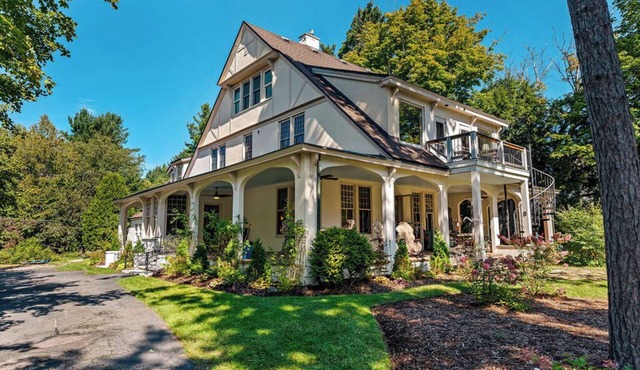 Luxury Walk-to-Town Adirondack Retreat | 7 Bedrooms | Sleeps 14