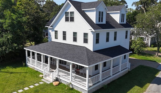 Main Street - Walk to Downtown Vineyard Haven!