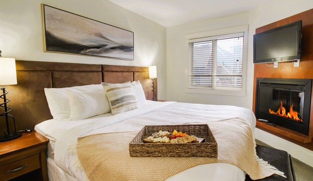 Marvellous Mountain Condo – Pool & Hot Tub in Canmore