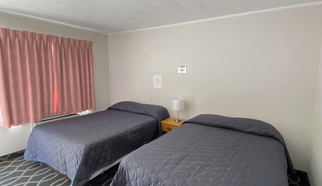 Mindemoya Motel