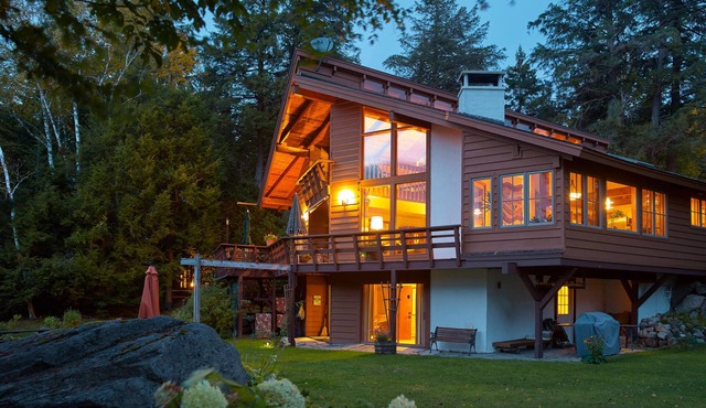 Mirror Lake Waterfront Property, Spacious House, Perfect Location
