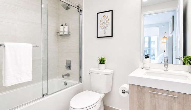 Modern 2BR Spacious Stay - Prime Location