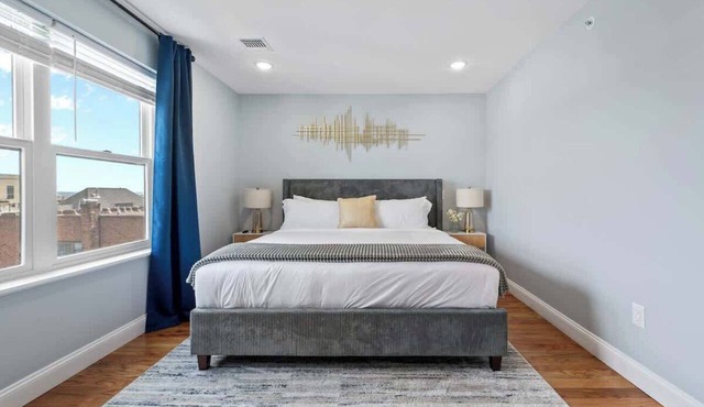 Modern 3BR w/King Near Park