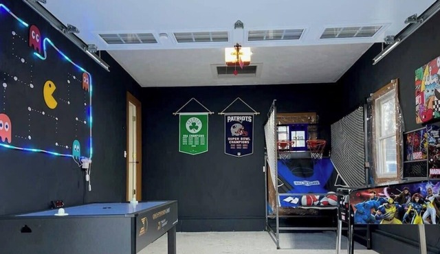 Modern Family Getaway In Harwich
