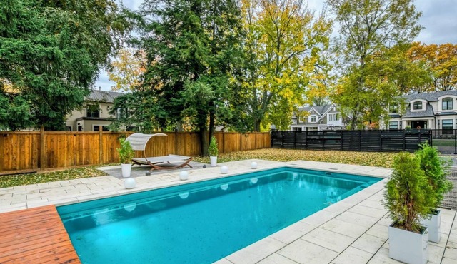 Modern Luxury Designer Home the poshest neighbourhood in Canada