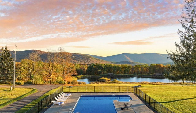 Mountainview Estate | Private Lake + Heated Pool, Spa + Game Room | 12BR Retreat