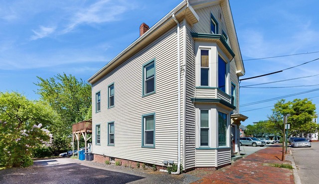 Munjoy Hill hideaway with AC - walk to dining & Eastern Promenade