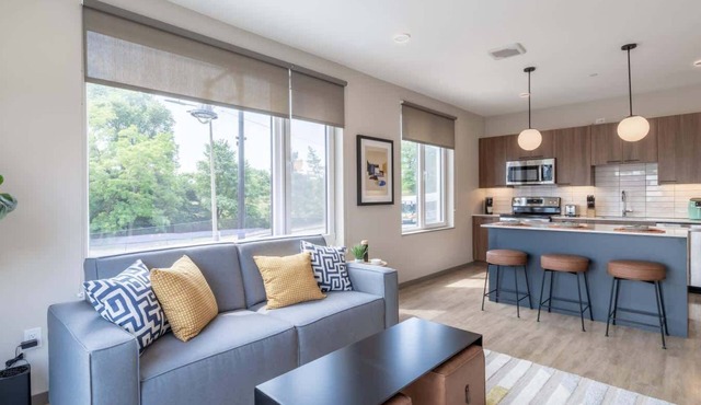 New! Boston 4 Bedroom - 3 bathroom suite with full kitchen plus washer and dryer.