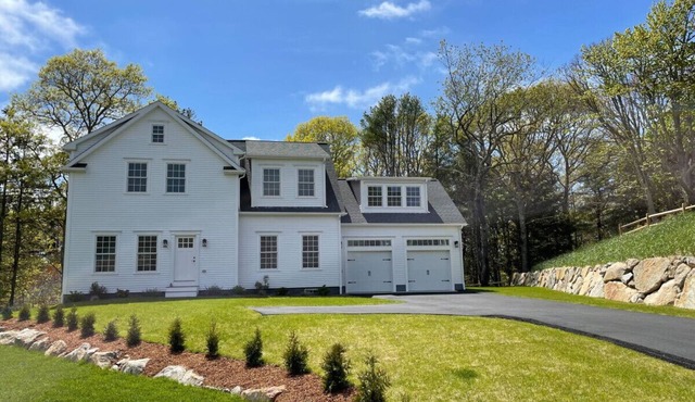 New Home in the heart of South Dennis