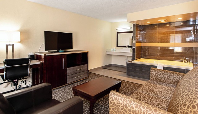 New Hope Inn & Suites