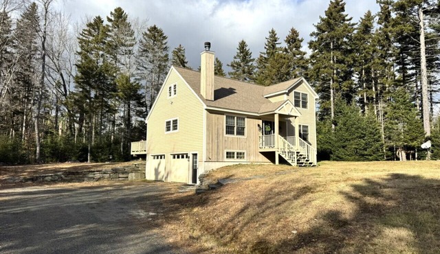 New- Minutes to Mount Snow, Hot Tub, Private